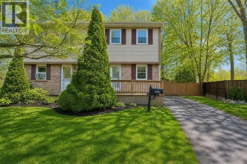 124 FAIRVIEW PLACE  Sarnia, ON N7S 4E1