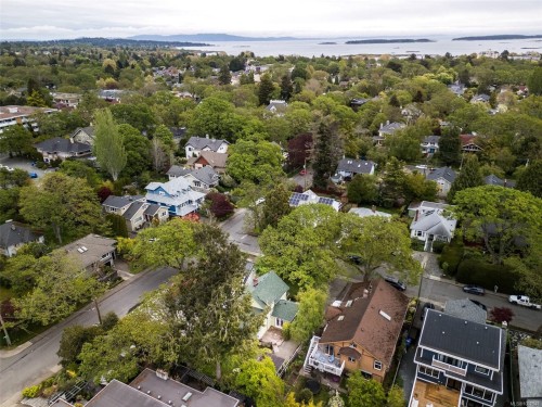 1274 Hewlett Pl, Oak Bay, BC 