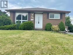BSMT - 882 SOUTHDOWN DRIVE Oshawa, ON L1H 7Z6