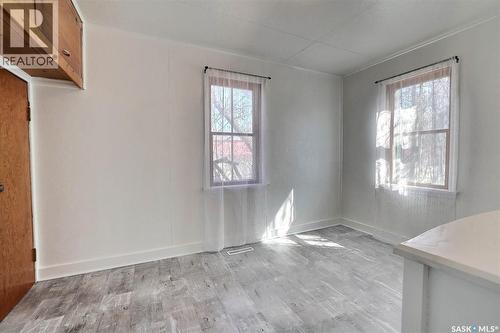 231 Centre Street, Regina Beach, SK - Indoor Photo Showing Other Room