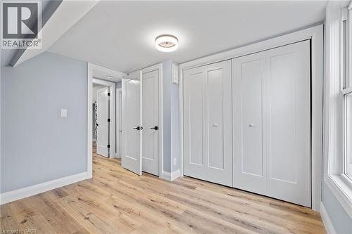 24 East 24Th Street, Hamilton, ON - Indoor Photo Showing Other Room