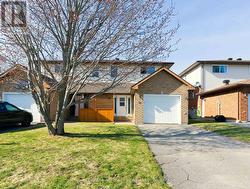11 PAUL STREET North Bay (College Heights), ON P1B 9L8