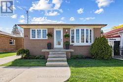 578 BELLAMY ROAD N Toronto, ON M1H 1G4