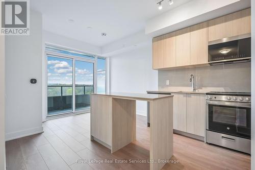 711 - 2088 James Street, Burlington (Brant), ON - Indoor Photo Showing Kitchen