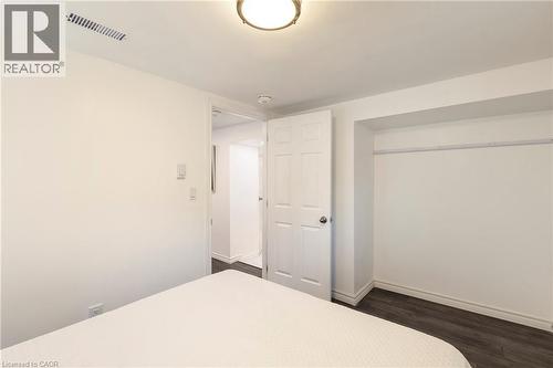 7 Purdy Crescent Unit# 2, Hamilton, ON - Indoor Photo Showing Bedroom