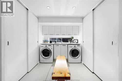 136 Lowes Sideroad, Amherstburg, ON - Indoor Photo Showing Laundry Room