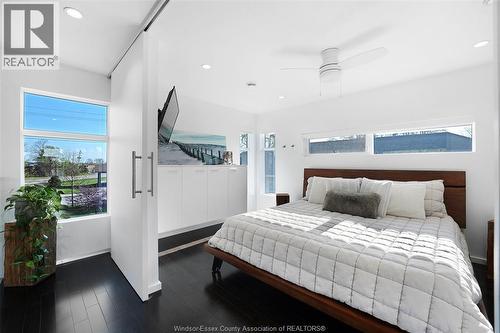 136 Lowes Sideroad, Amherstburg, ON - Indoor Photo Showing Bedroom