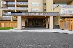 408 - 15 NICKLAUS DRIVE  Hamilton, ON L8K 5J5