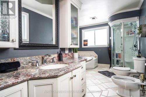 8 Tiny Beaches Road S, Tiny, ON - Indoor Photo Showing Bathroom