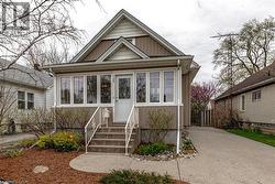 105 HIGHLAND Avenue St. Catharines, ON L2R 4H9