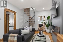 105 HIGHLAND Avenue St. Catharines, ON L2R 4H9