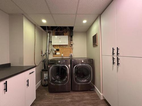 537 Parkway Drive, Thunder Bay, ON - Indoor Photo Showing Laundry Room