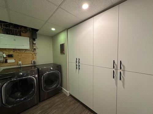 537 Parkway Drive, Thunder Bay, ON - Indoor Photo Showing Laundry Room