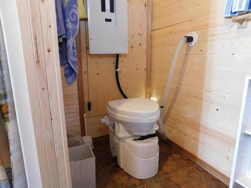 Lot 4 Hoffstrom'S Bay, Thunder Lake, ON - Indoor Photo Showing Bathroom
