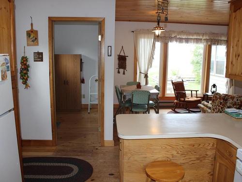 93 Stintzi Dr E, Morson, ON - Indoor