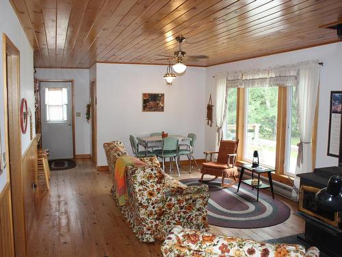93 Stintzi Dr E, Morson, ON - Indoor