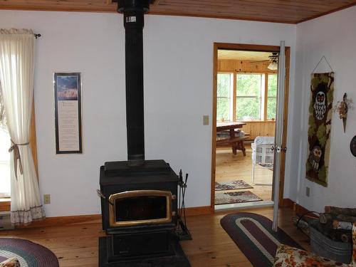 93 Stintzi Dr E, Morson, ON - Indoor