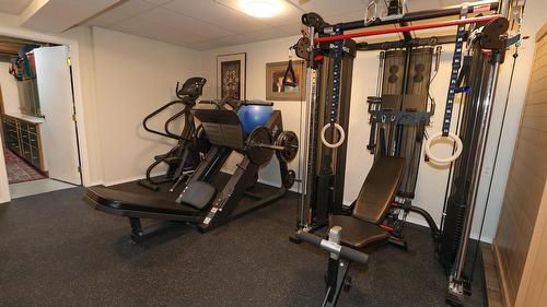 45 Trickle Ridge Place, Kimberley, BC - Indoor Photo Showing Gym Room