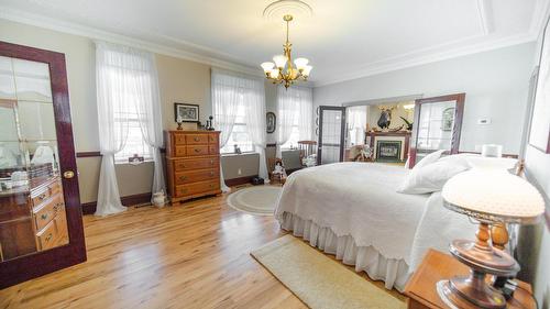 120 Wattsville Road, Cranbrook, BC - Indoor With Fireplace