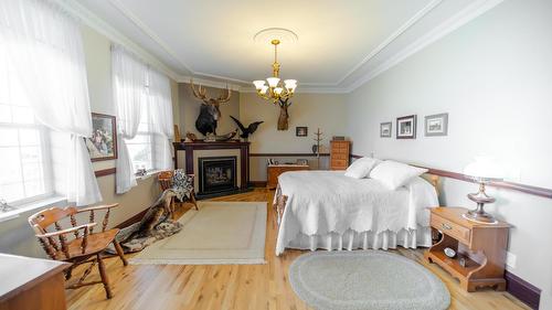 120 Wattsville Road, Cranbrook, BC - Indoor With Fireplace