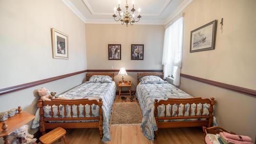 120 Wattsville Road, Cranbrook, BC - Indoor Photo Showing Bedroom