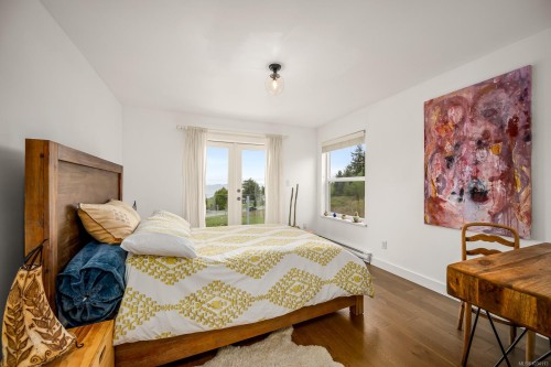 6481 Eagles Dr, Courtenay, BC 