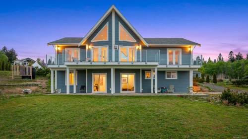 6481 Eagles Dr, Courtenay, BC 