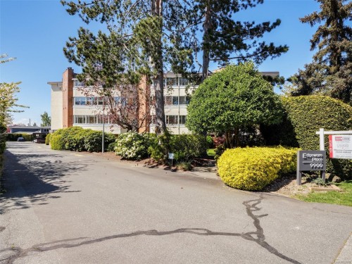 301-9900 Fifth St  Sidney, BC V8L 2X3