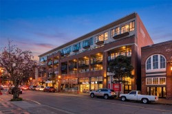 407-517 Fisgard St Victoria, BC V8W 0C5