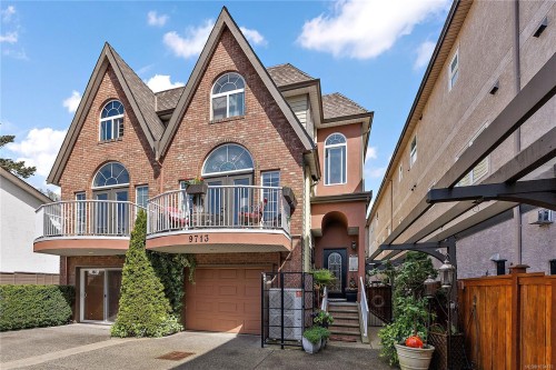 9713 Second St  Sidney, BC V8L 3C3