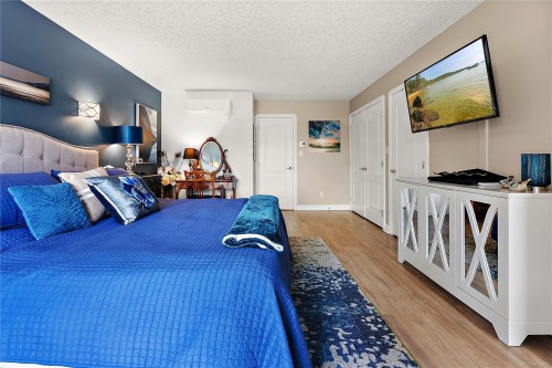 9713 Second St, Sidney, BC - Indoor Photo Showing Bedroom