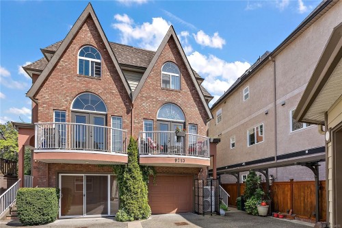 9713 Second St, Sidney, BC - Outdoor
