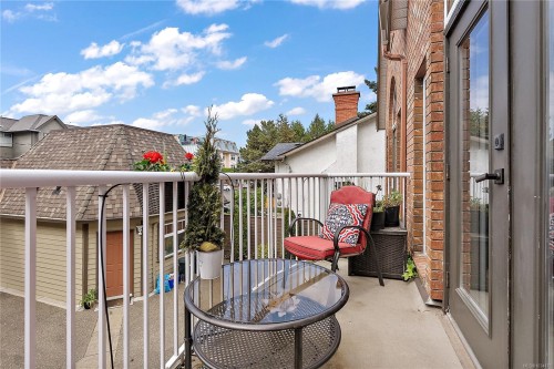 9713 Second St, Sidney, BC - Outdoor With Exterior