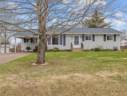 32 Eliot Drive Cornwall, PE C0A 1H0