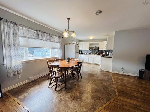 17 Clinton Street, Amherst, NS 