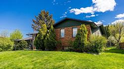 2425 Collingwood Road West Kelowna, BC V1Z 3C3