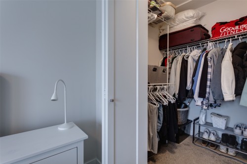 4-170 Celano Crescent, Kelowna, BC - Indoor With Storage