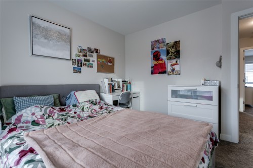 4-170 Celano Crescent, Kelowna, BC - Indoor Photo Showing Bedroom