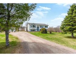 142 Fairfield RD Sackville, NB E4L 2X9