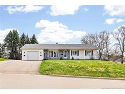 44 Woolridge ST Riverview, NB E1B 4G3