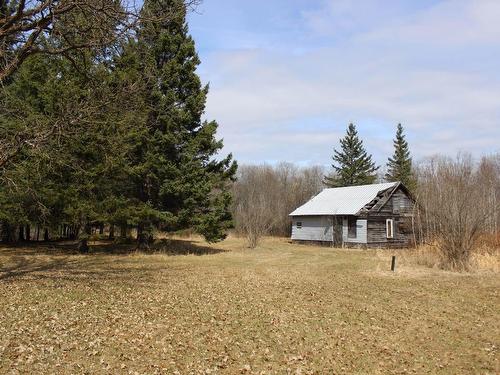 360 River Rd, Rainy River, ON 
