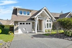 29-5251 Island Hwy Qualicum Beach, BC V9K 2C1