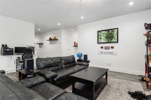 720 Sitka St, Campbell River, BC 