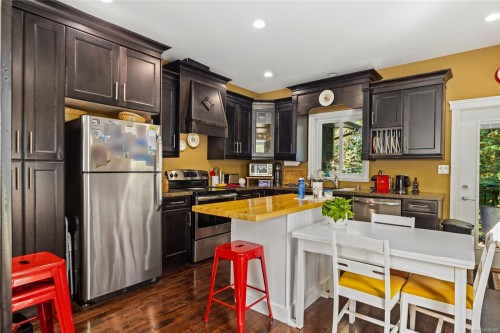 5969 Stonehaven Dr, Duncan, BC 