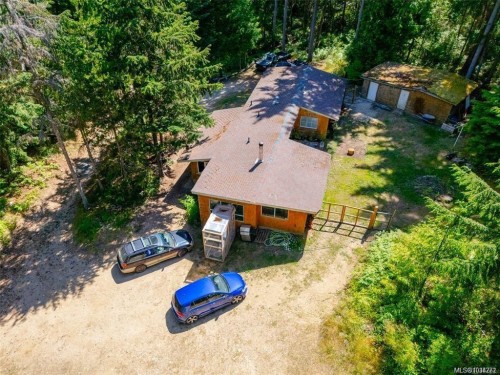 300 Oakdowne Rd, Qualicum Beach, BC 