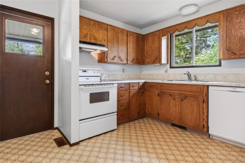 645 Summit Pl, Comox, BC 