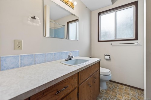 645 Summit Pl, Comox, BC 