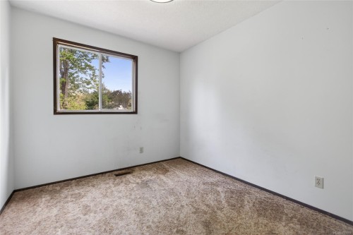 645 Summit Pl, Comox, BC 