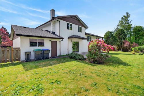 645 Summit Pl, Comox, BC 