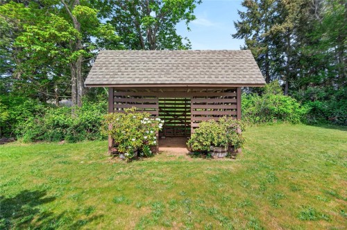 645 Summit Pl, Comox, BC 